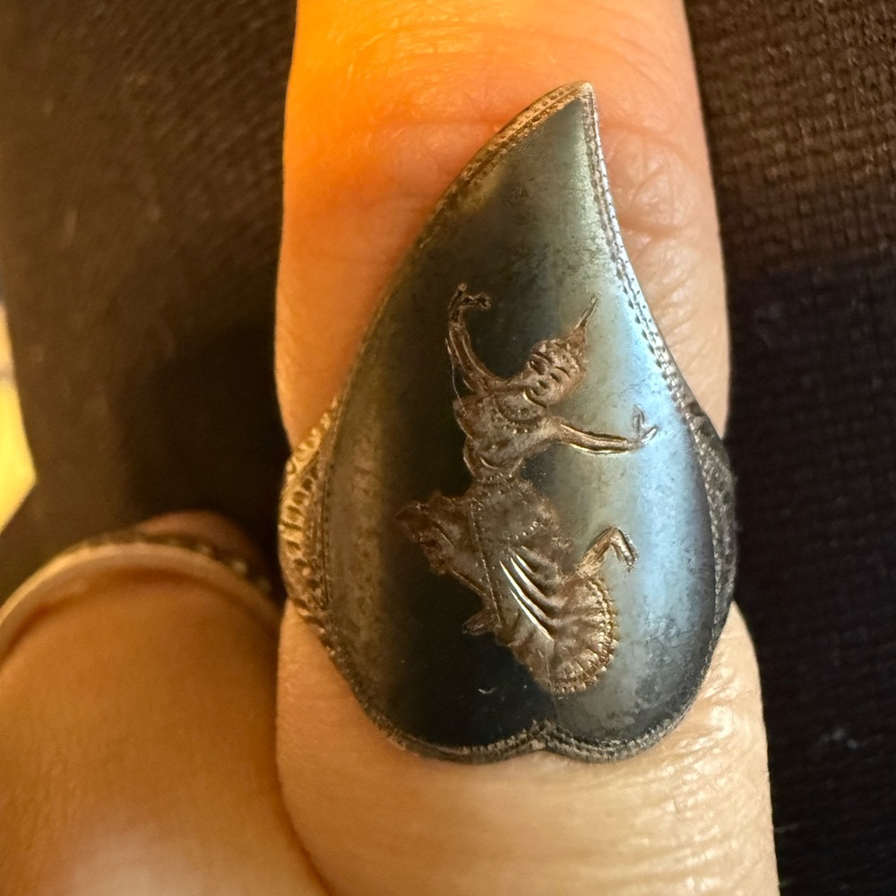SIAM STERLING RING
